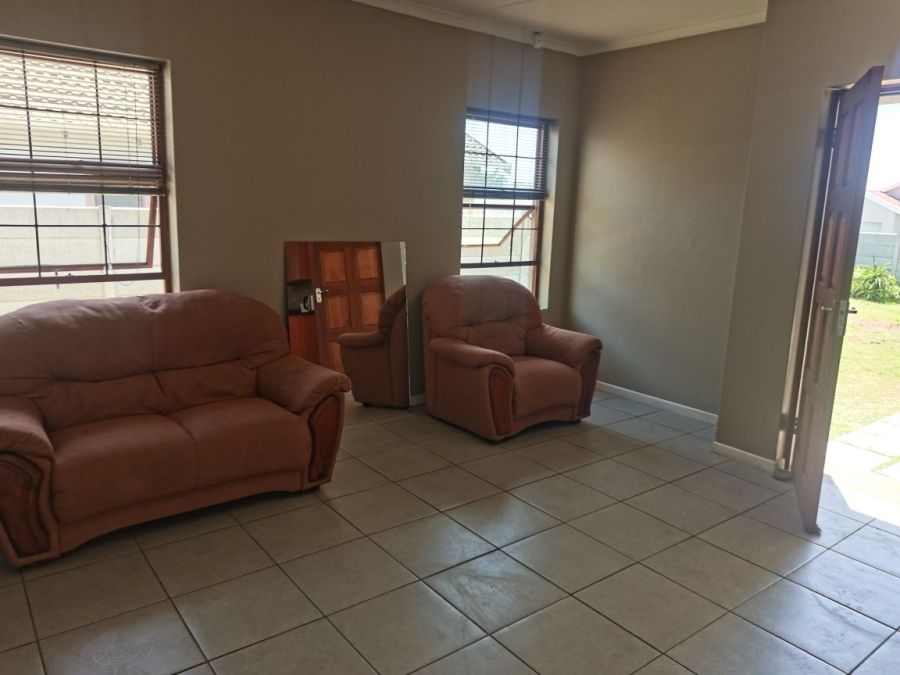 2 Bedroom Property for Sale in Parsonsvlei Eastern Cape